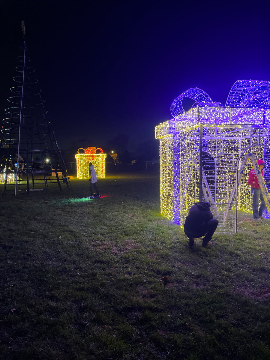 Walk through gift box Christmas Light Contractors USA