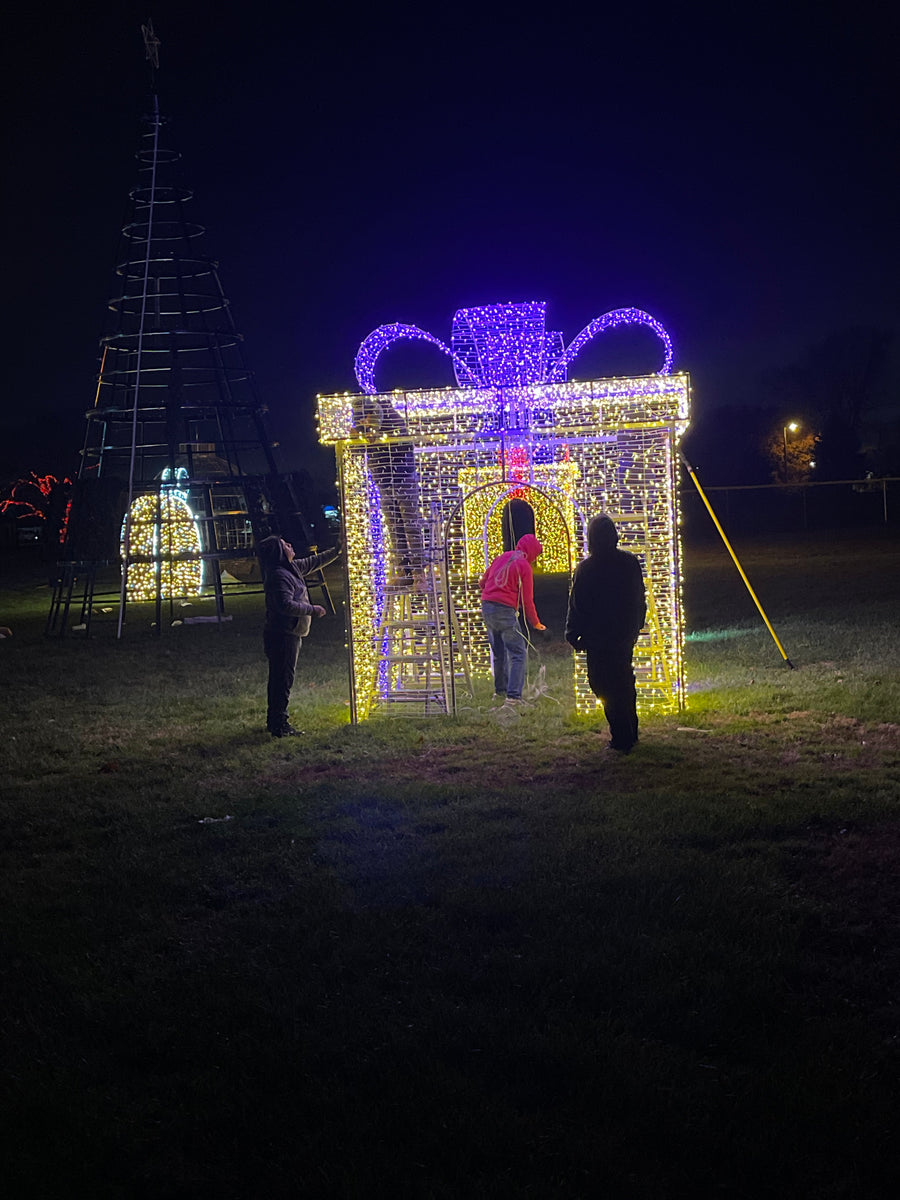 Walk through gift box Christmas Light Contractors USA